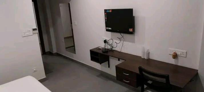 Hotel East International Tinsukia Екстериор снимка