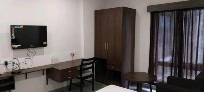 Hotel East International Tinsukia Екстериор снимка